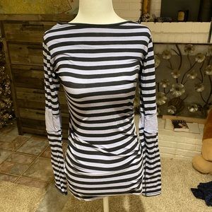 Long sleeve Lululemon shirt